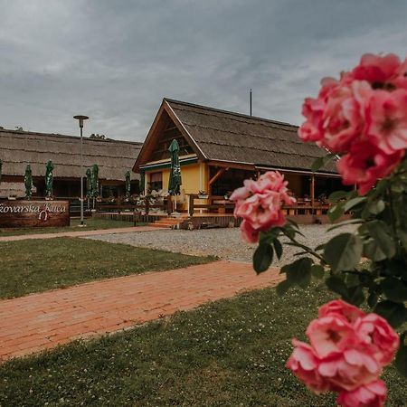 Vukovarska Kuca酒店 外观 照片